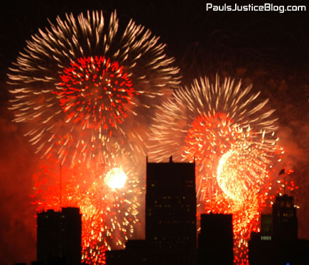 detroit fireworks